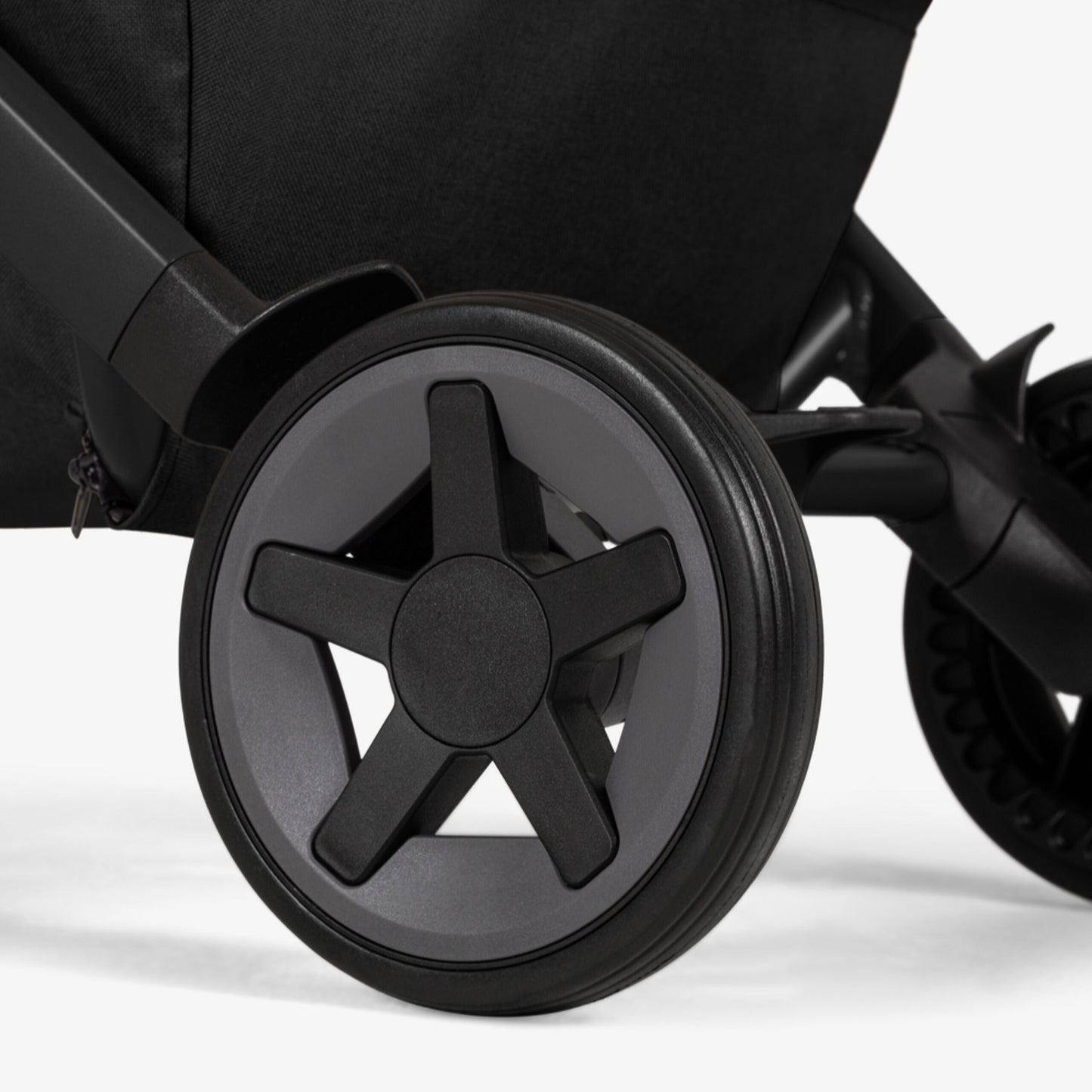 Rent Joolz Aer 2 stroller at Thursday’s Child – compact buggy for everyday adventures