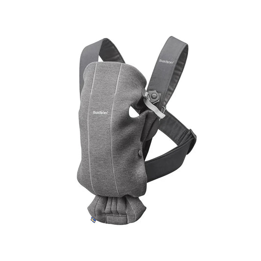 BabyBjörn Mini baby carrier for newborns, soft and ergonomic front carrier ideal for short trips and newborn bonding – available for rent