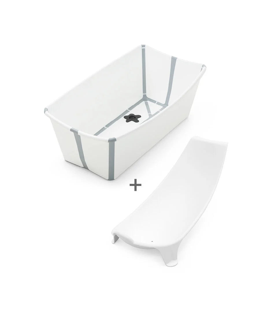 Complete Stokke Flexi Bath set with Newborn Support and original packaging – Rentable baby bath gear from Thursday’s Child.