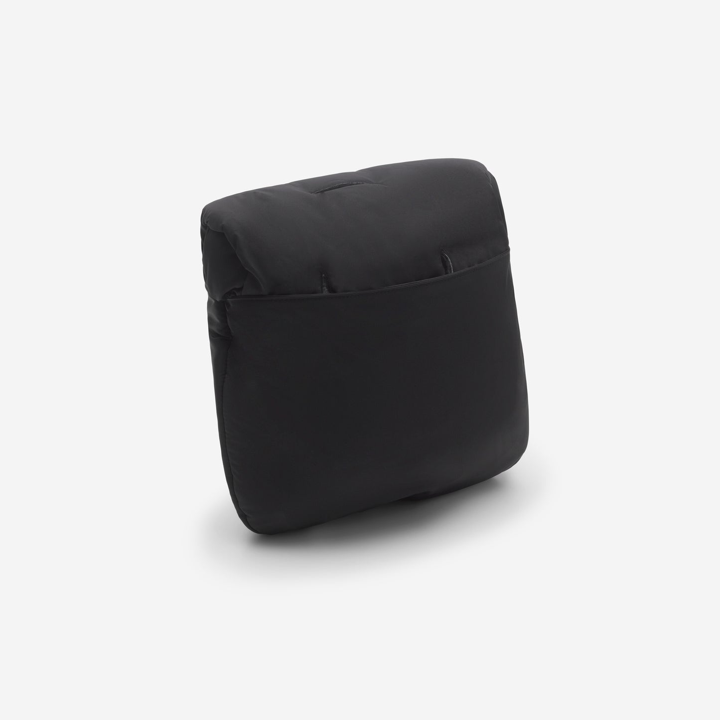 Bugaboo stroller footmuff with fleece lining – available for rent at Thursday’s Child